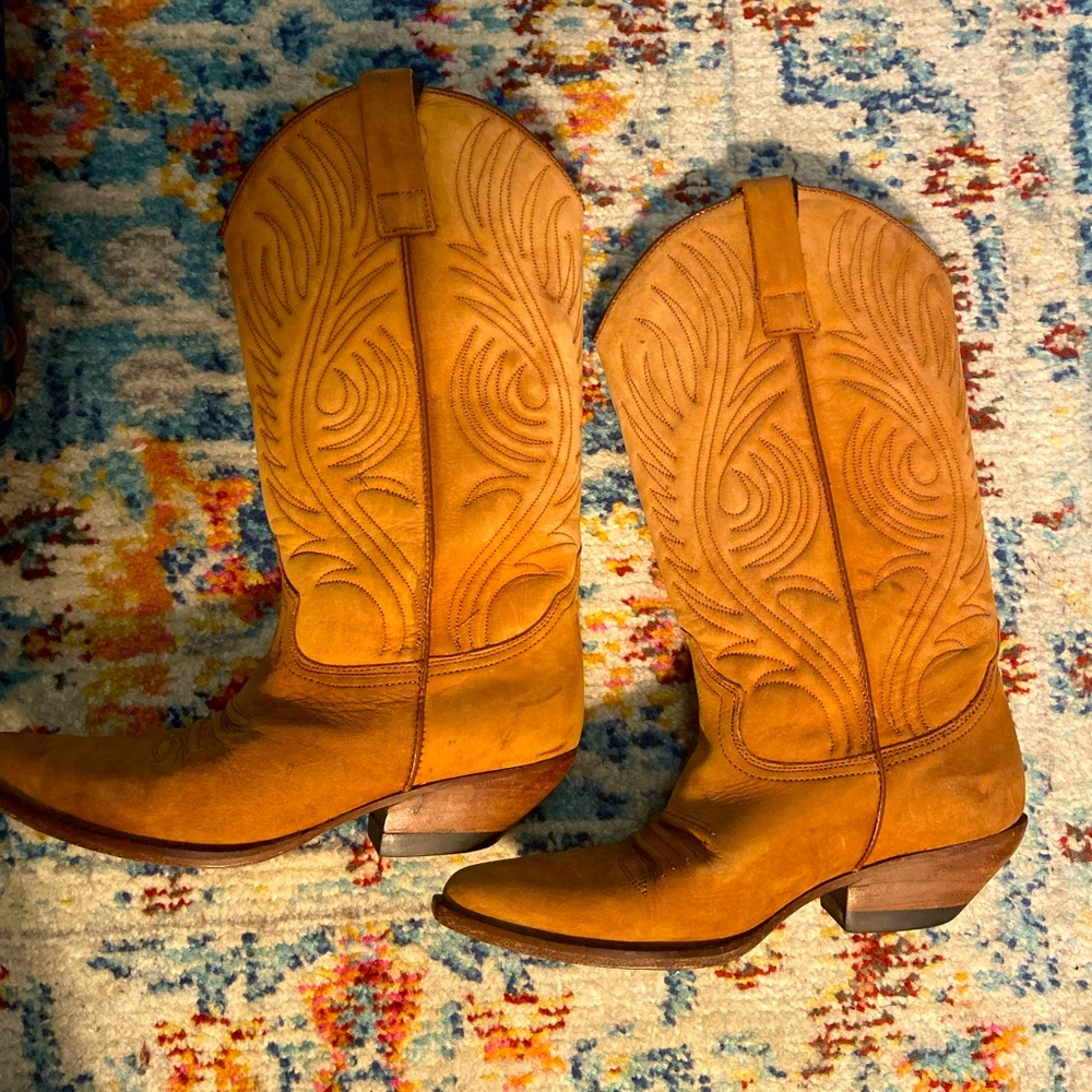 Vintage Guess Cowboy boots